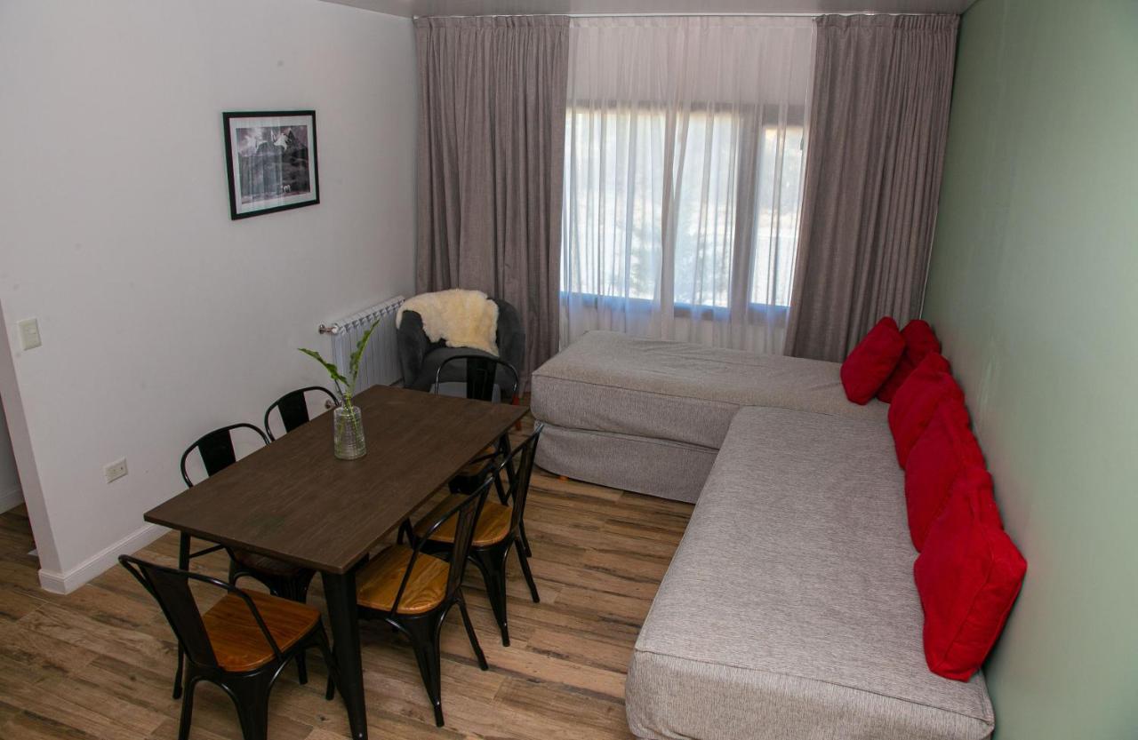 Senderos Aparts & Suites El Chalten Exteriör bild
