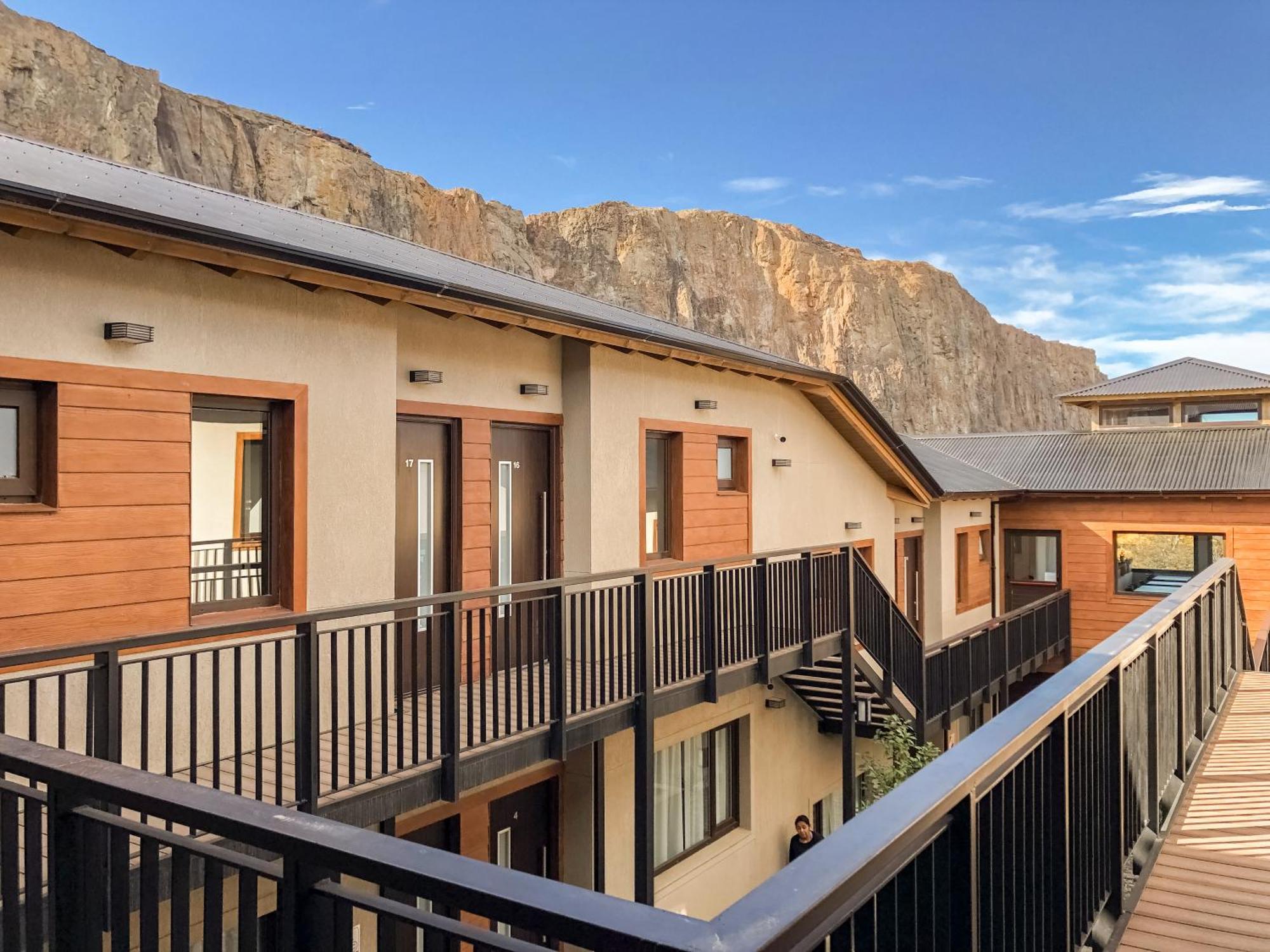 Senderos Aparts & Suites El Chalten Exteriör bild